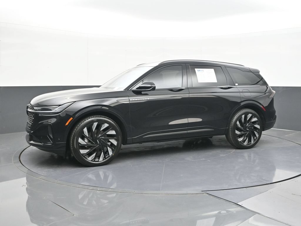 Used 2024 Lincoln Nautilus Reserve w/ Equipment Group 202A AWD/4WD image 4