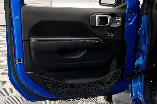 Used 2021 Jeep Wrangler Unlimited Sahara w/ Cold Weather Group image 17