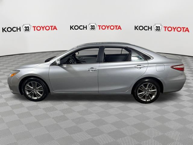 Used 2016 Toyota Camry SE w/ Four Season Floor Mat Package image 4