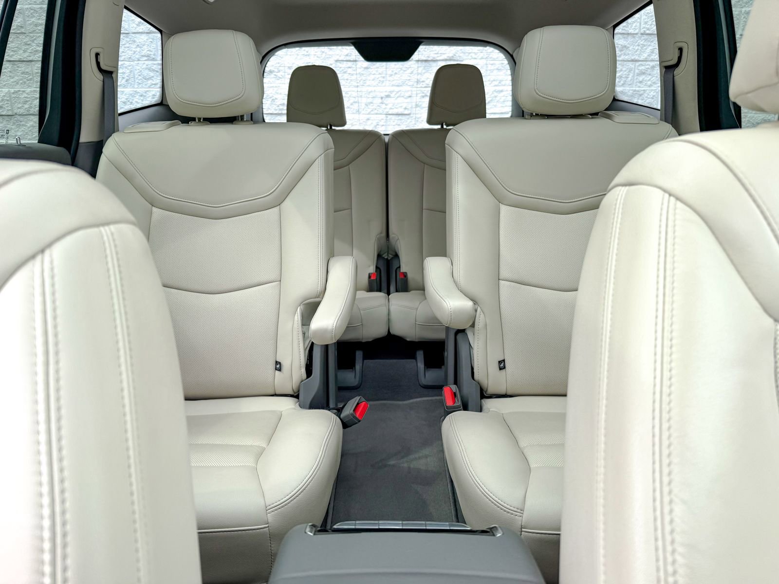 Certified 2022 Cadillac XT6 Premium Luxury image 13