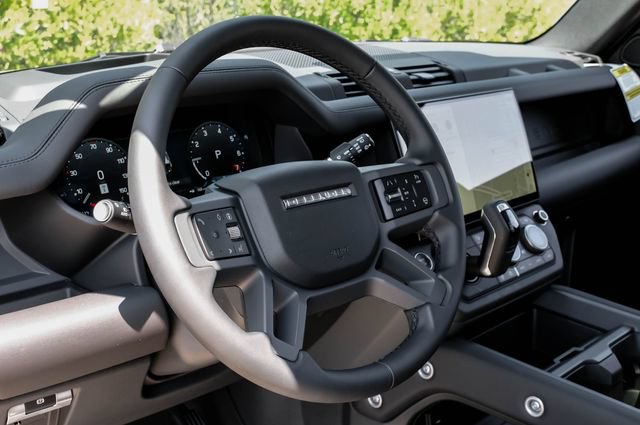 New 2026 Land Rover Defender 110 X-Dynamic SE AWD/4WD image 21