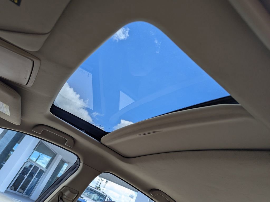 Used 2012 Honda Accord EX-L image 17