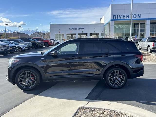 Used 2025 Ford Explorer ST-Line w/ ST-Line Street Pack image 25