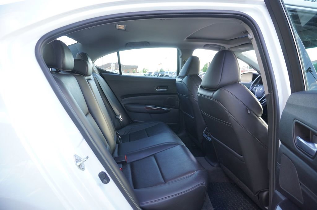 Used 2015 Acura TLX V6 SH-AWD w/ Technology Pkg image 7