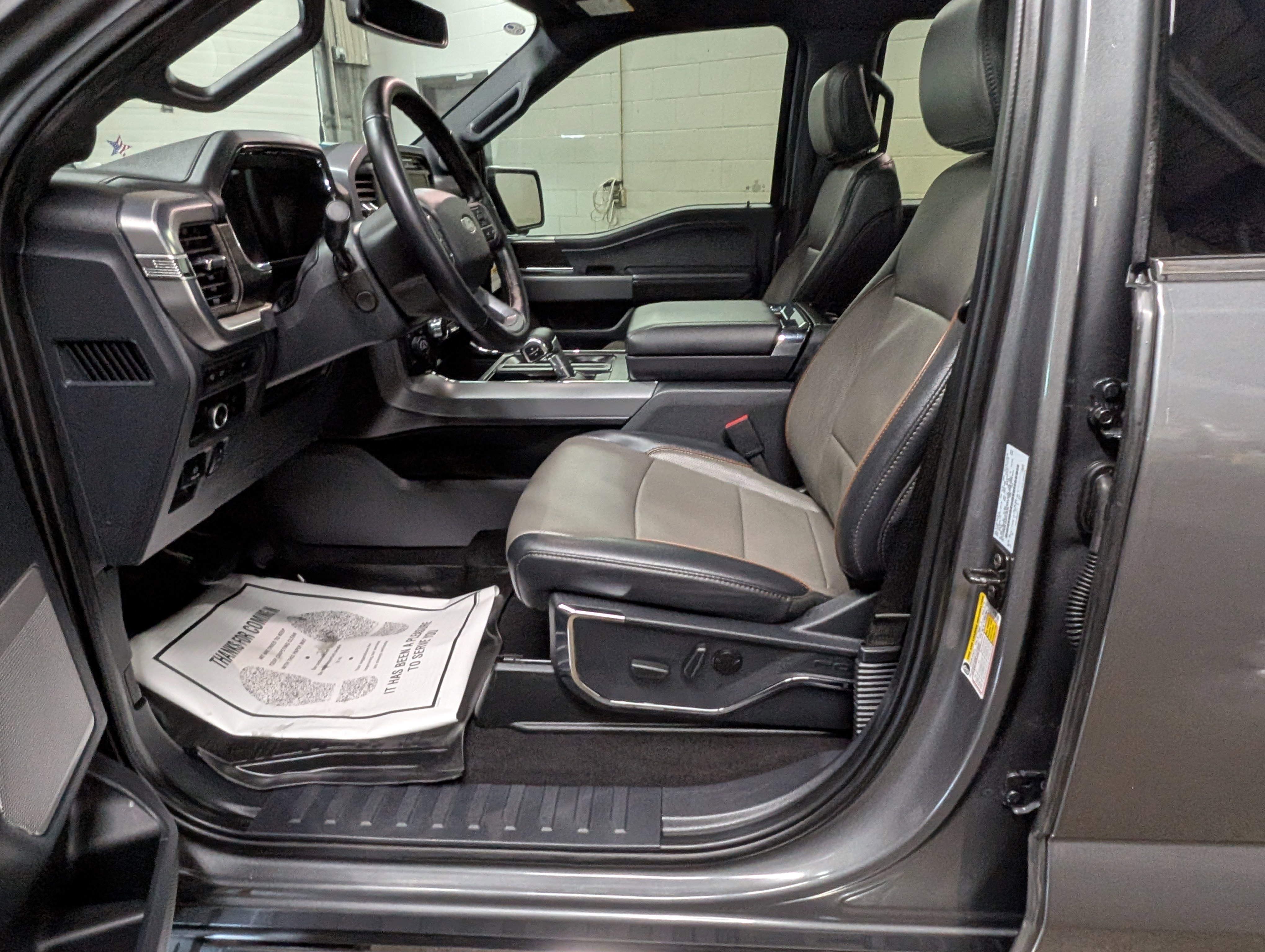 Used 2024 Ford F150 Lariat w/ Tow/Haul Package image 13