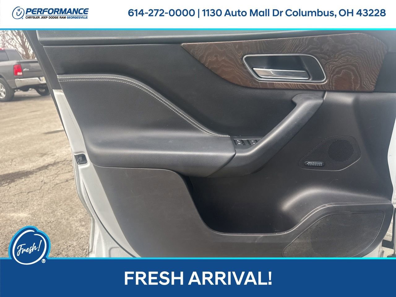 Used 2017 Jaguar F-PACE R-Sport image 11