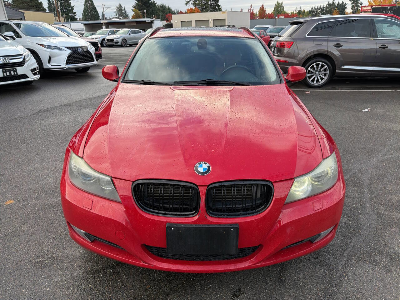 Used 2011 BMW 328i xDrive Wagon image 9