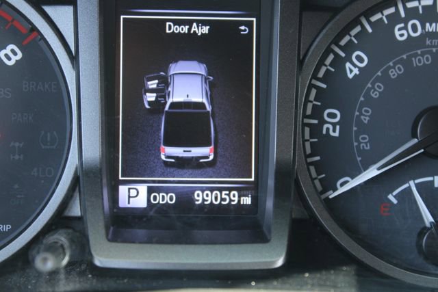 Used 2021 Toyota Tacoma TRD Off-Road w/ Technology Package image 23