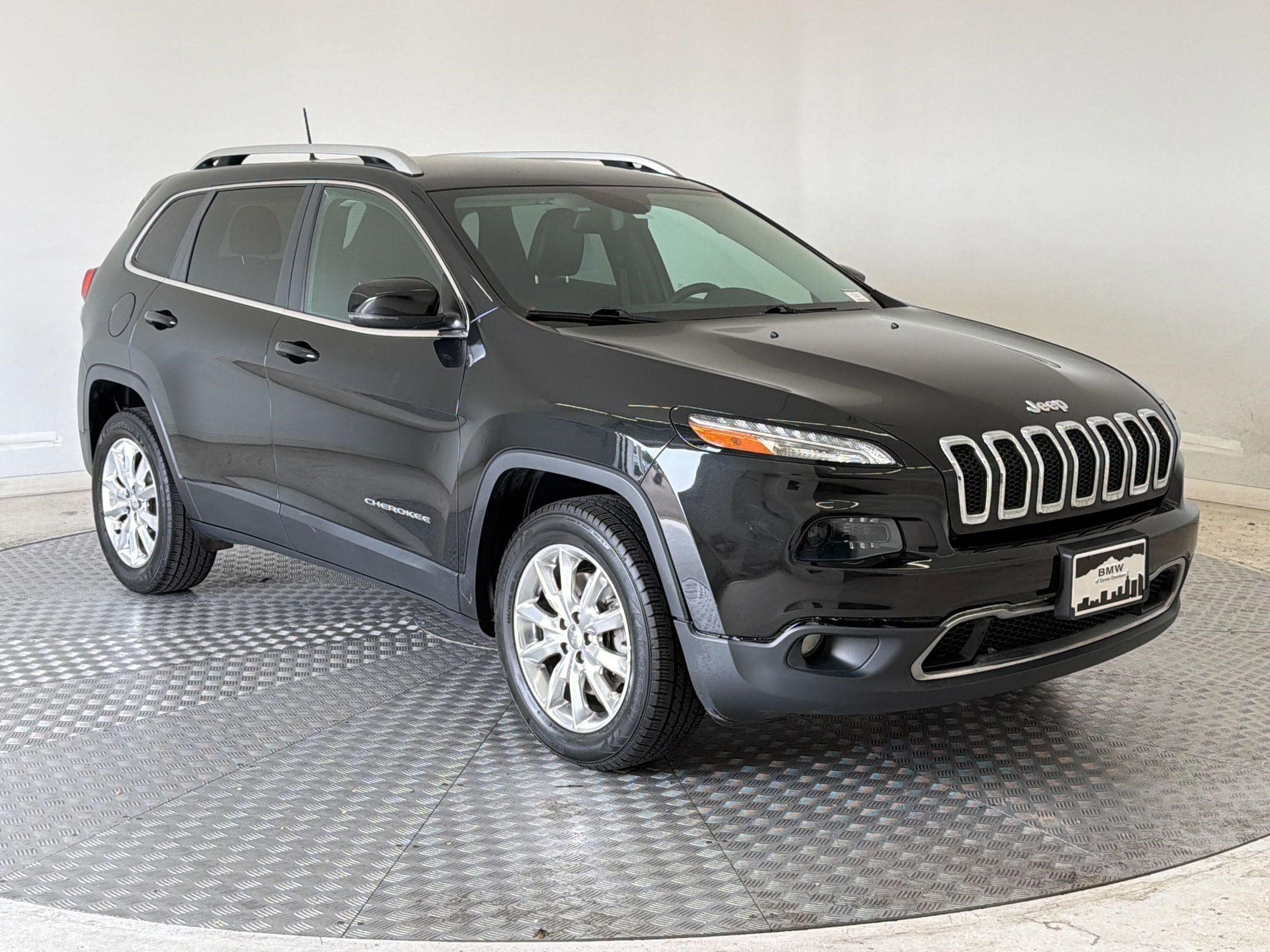 Used 2016 Jeep Cherokee Limited image 7