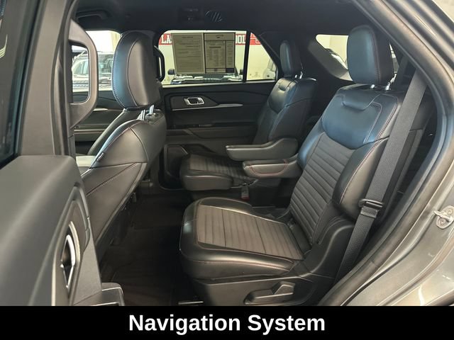 Used 2025 Ford Explorer ST-Line AWD/4WD image 5