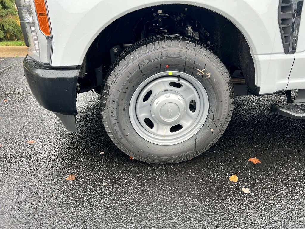 New 2023 Ford F250 XL image 10