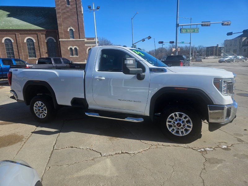Used 2022 GMC Sierra 2500 SLE w/ SLE Convenience Package image 2