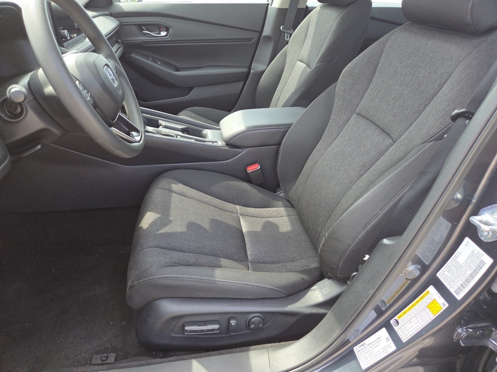 Used 2023 Honda Accord EX image 25