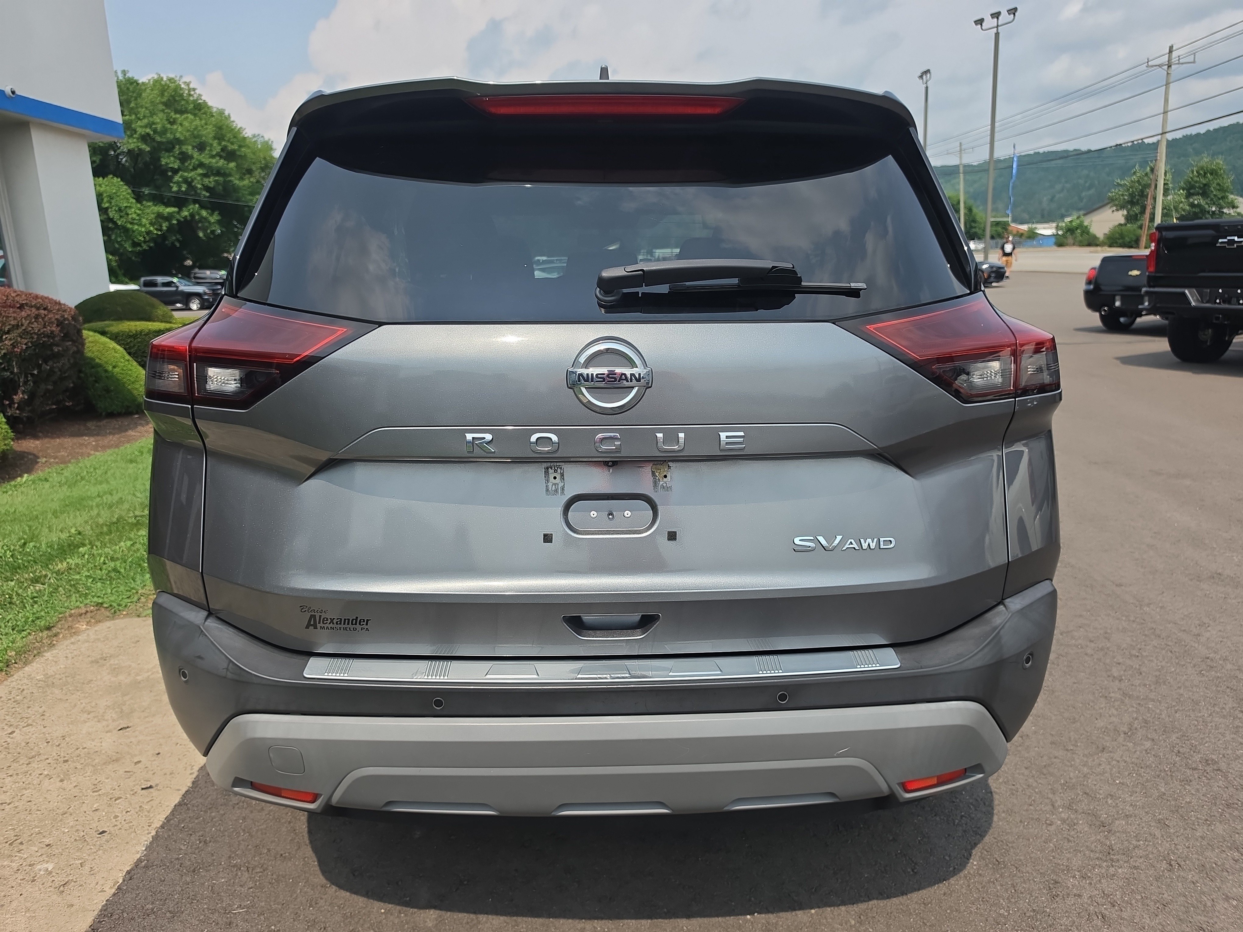 Used 2021 Nissan Rogue SV AWD/4WD image 4