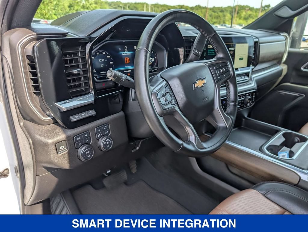 Used 2025 Chevrolet Silverado 2500 High Country w/ High Country Premium Package AWD/4WD image 13