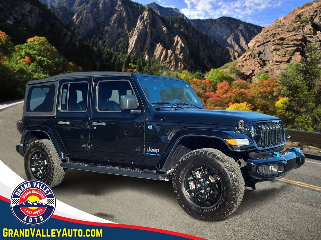 Used 2024 Jeep Wrangler High Altitude