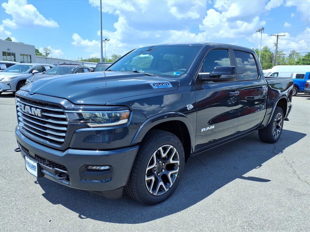 New 2026 RAM 1500 Laramie AWD/4WD image 8