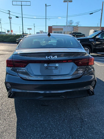 Used 2023 Kia Forte GT-Line FWD image 7