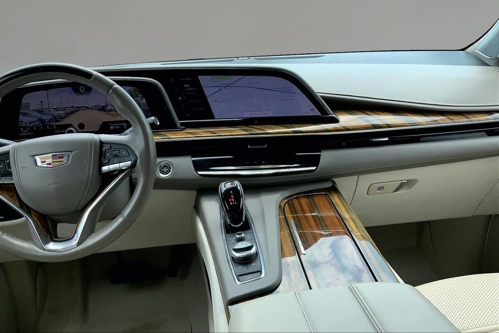 Used 2023 Cadillac Escalade Premium Luxury Platinum AWD/4WD image 6