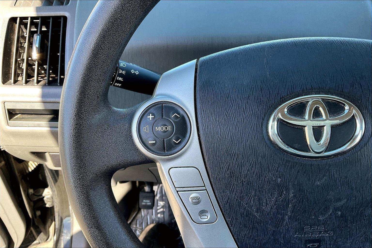 Used 2014 Toyota Prius V Two image 17
