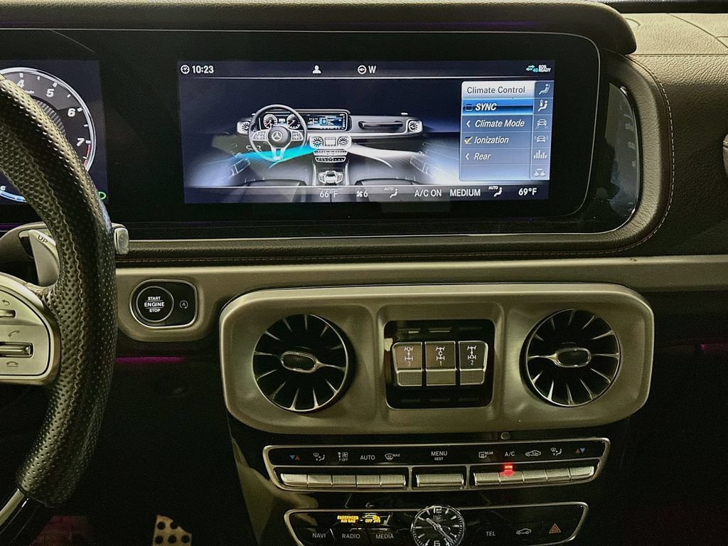 Used 2021 Mercedes-Benz G 63 AMG 4MATIC w/ G Manufaktur Interior Package image 17