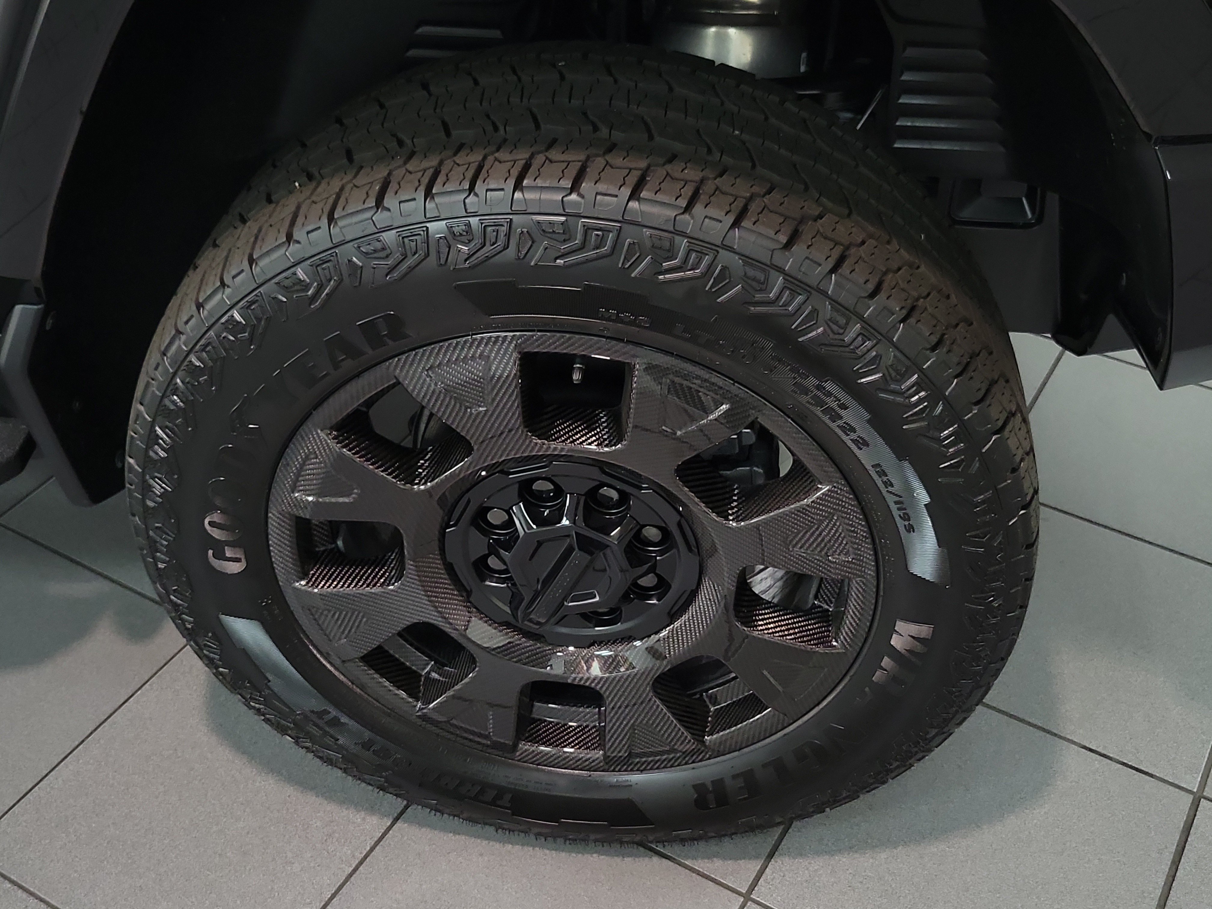 New 2026 GMC Hummer EV 3X w/ Carbon Fiber Edition Package AWD/4WD image 8