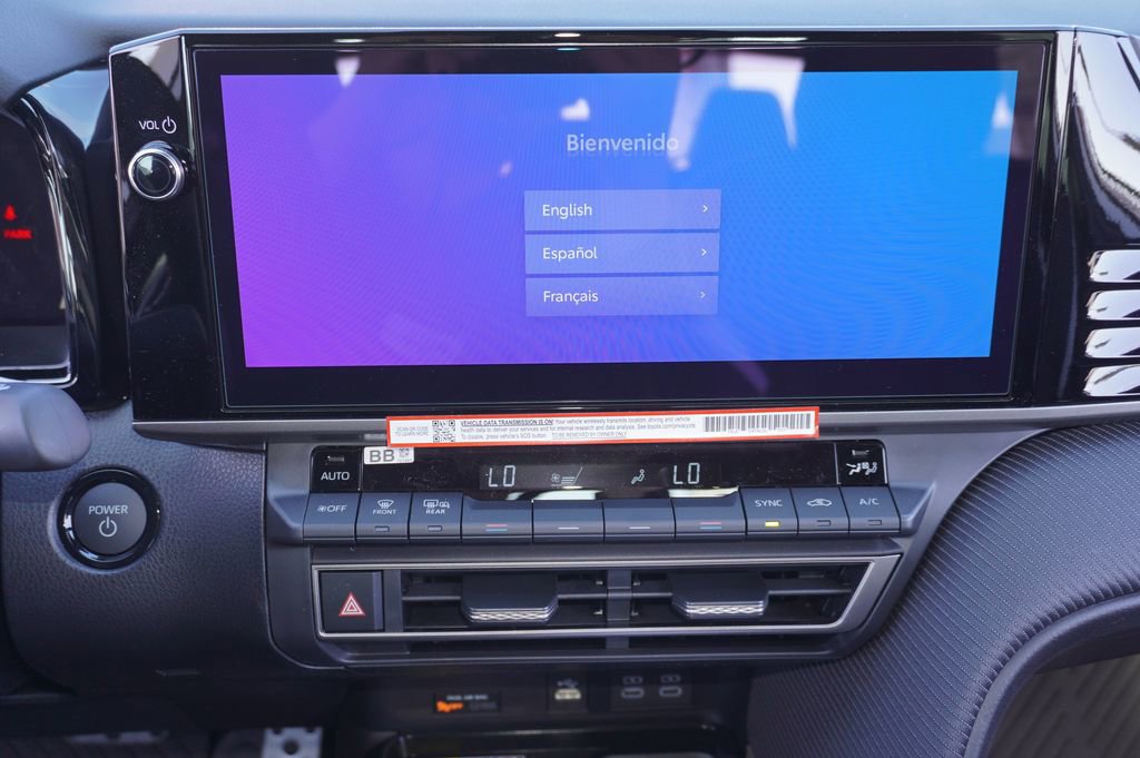 New 2026 Toyota Camry Hybrid image 13