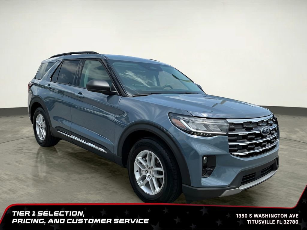 Used 2025 Ford Explorer Active w/ Active Comfort Package RWD image 9