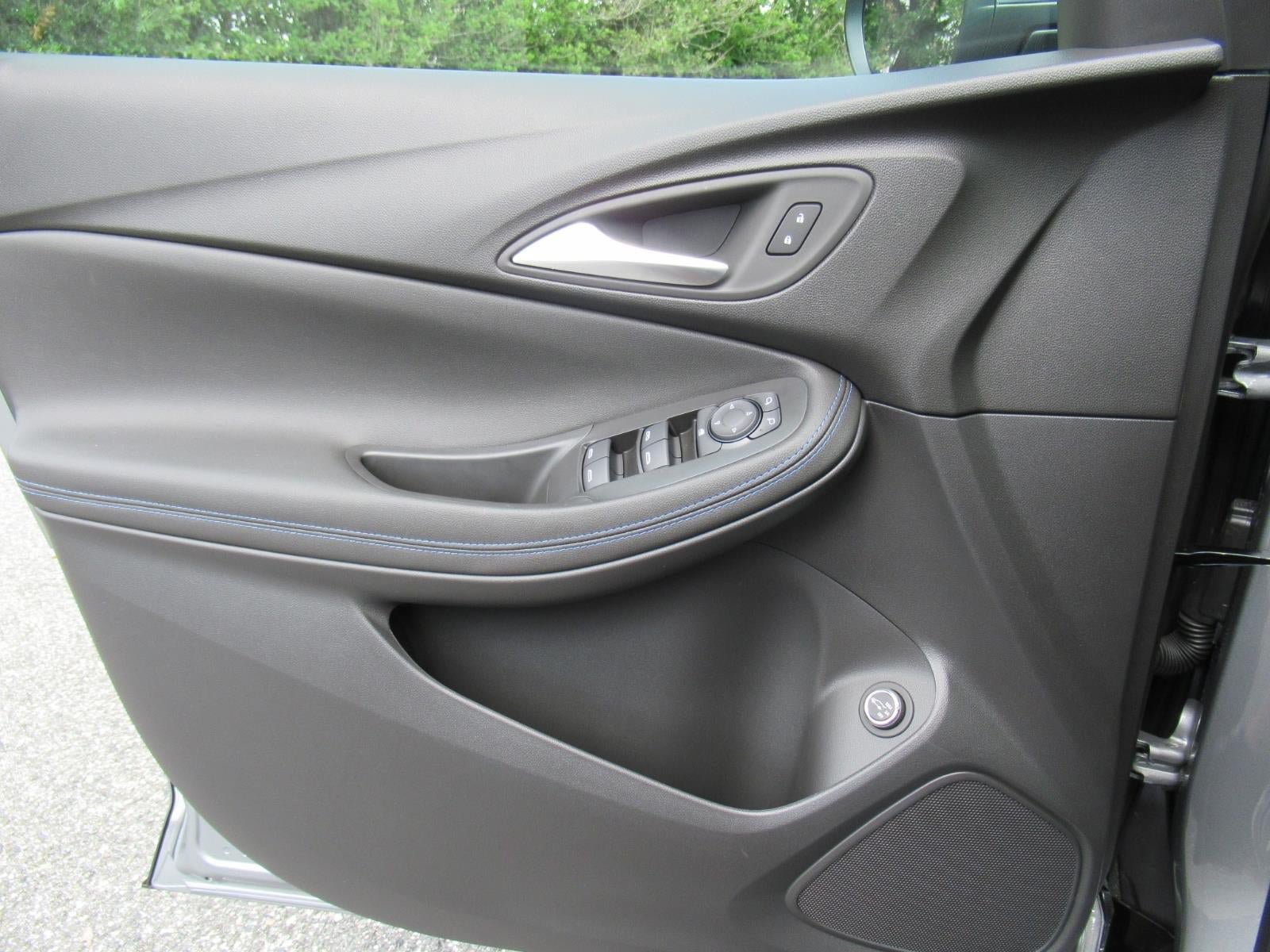 New 2026 Buick Encore GX Sport Touring w/ Comfort Package FWD image 19