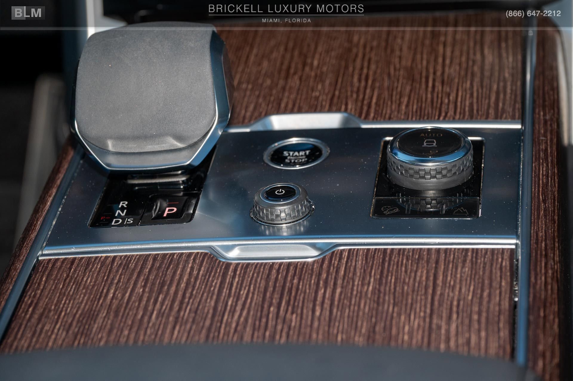 Used 2023 Land Rover Range Rover SE image 28