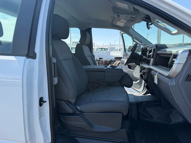 New 2026 Ford F350 XL w/ XL Chrome Package RWD image 15