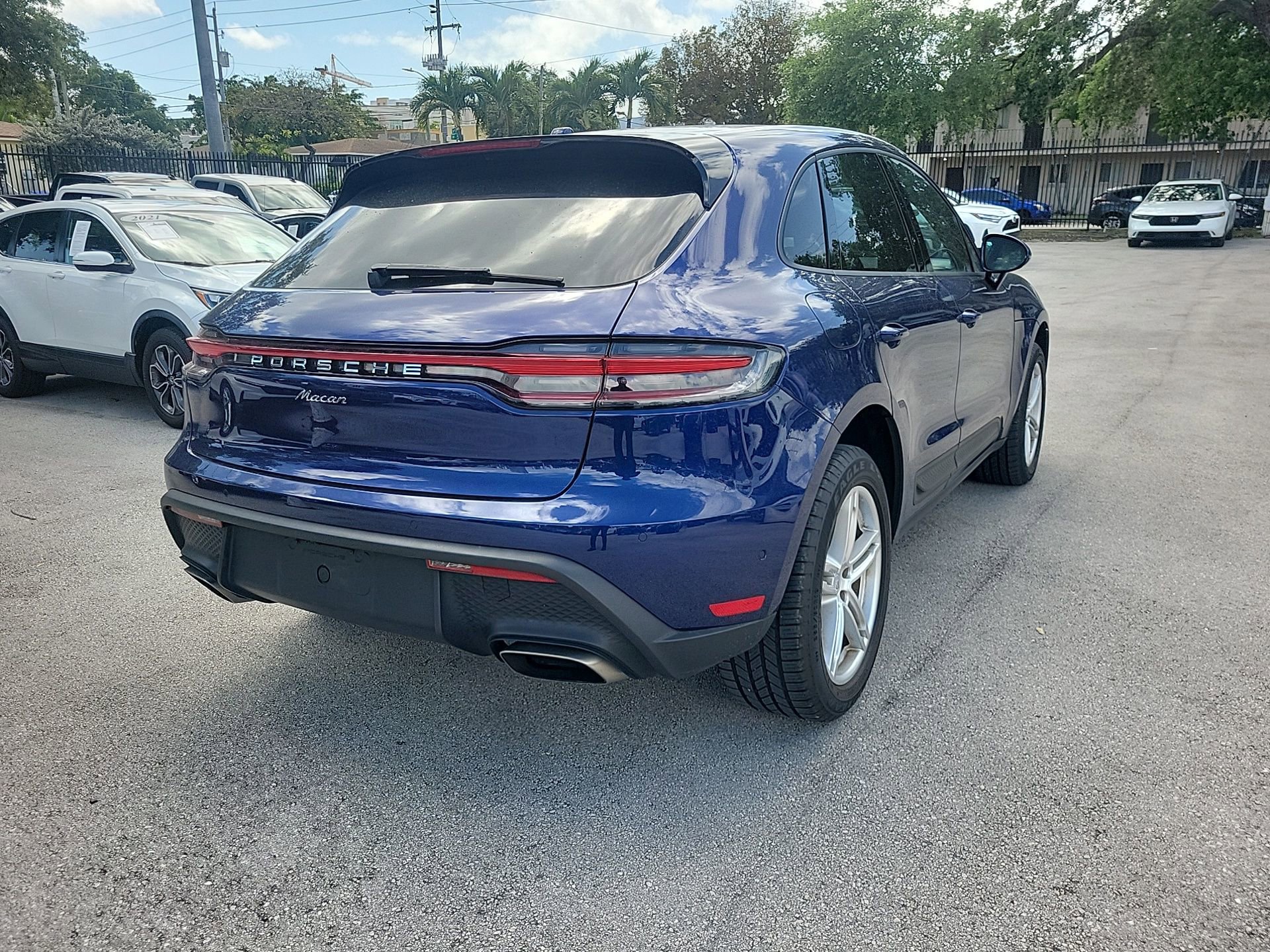 Used 2024 Porsche Macan image 12