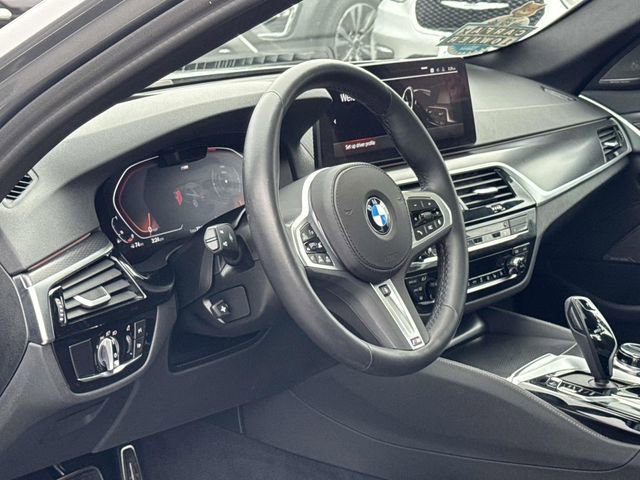 Used 2023 BMW 530i xDrive w/ Executive Package image 28