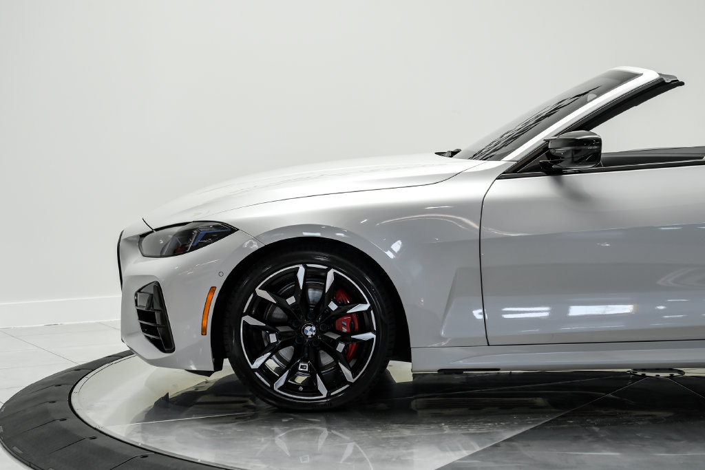 Used 2025 BMW M440i Convertible w/ Premium Package RWD image 21
