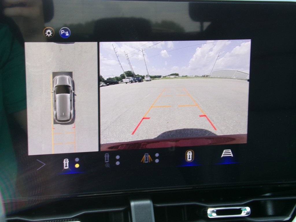 New 2026 Chevrolet Equinox LT w/ Convenience Package II image 7