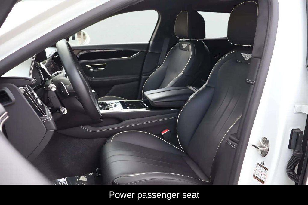 Used 2022 Bentley Flying Spur Plug-In Hybrid AWD/4WD image 18