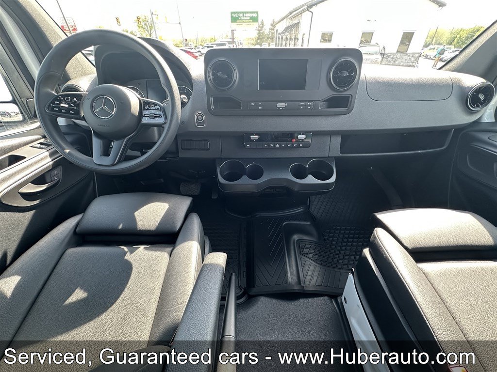 Used 2024 Mercedes-Benz Sprinter 2500 image 11