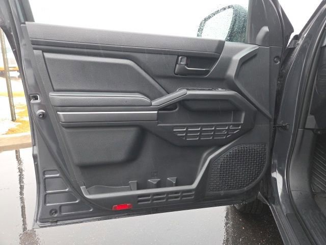 Used 2025 Toyota Tacoma SR5 image 10