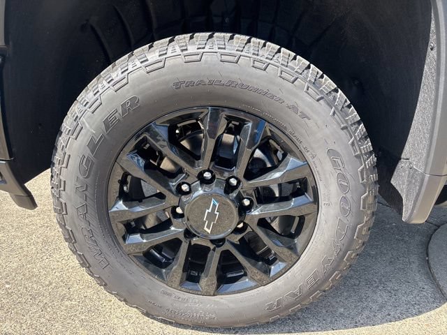 New 2026 Chevrolet Silverado 3500 High Country w/ High Country Premium Package AWD/4WD image 12