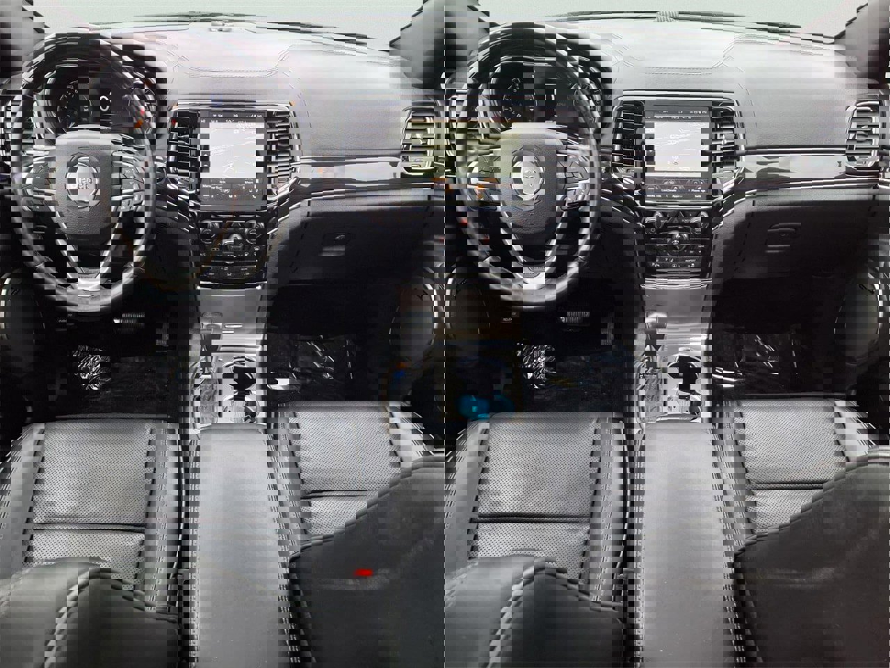 Used 2020 Jeep Grand Cherokee Overland image 14