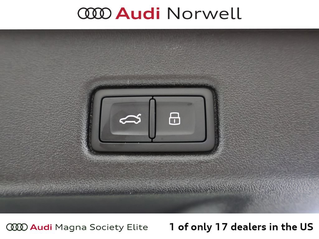 Used 2025 Audi Q5 Premium Plus AWD/4WD image 17