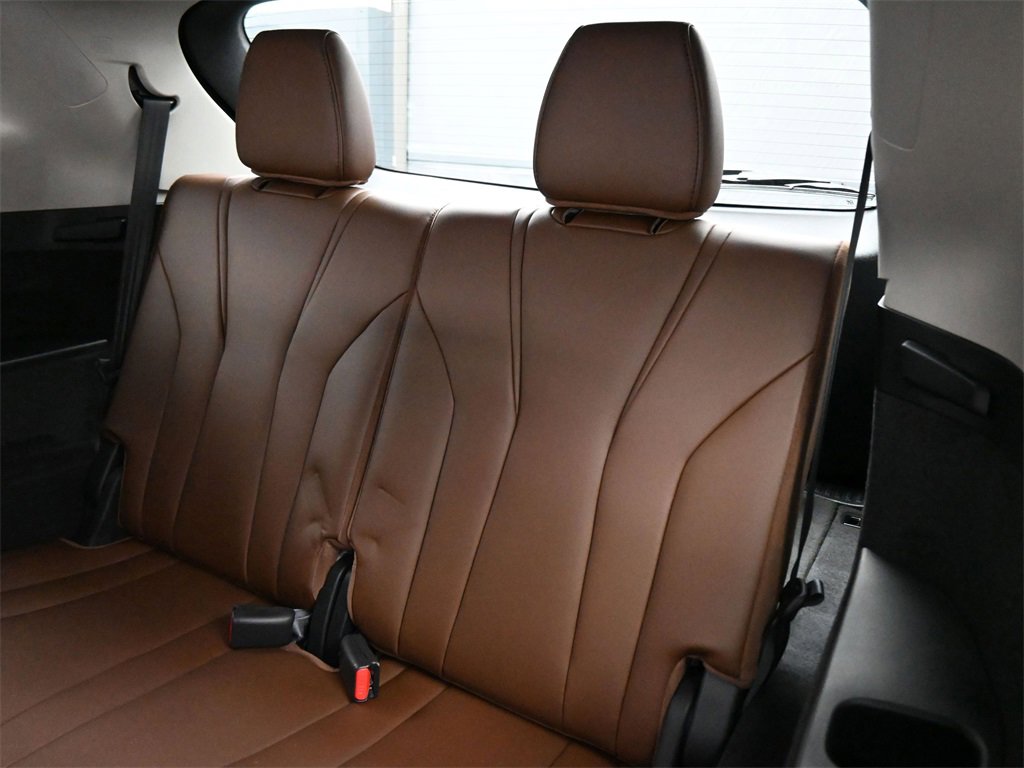 Used 2024 Acura MDX SH-AWD w/ Technology Package image 23