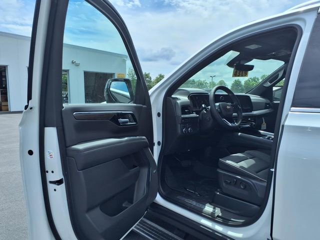 New 2025 Chevrolet Suburban Premier image 10