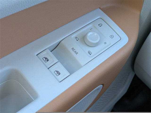 New 2025 Volkswagen ID. Buzz 1st Edition image 25