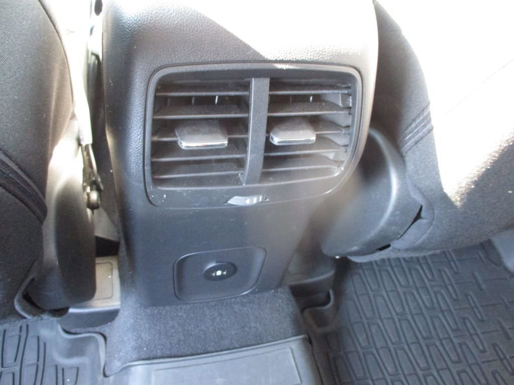 Used 2023 Ford Escape Active image 11