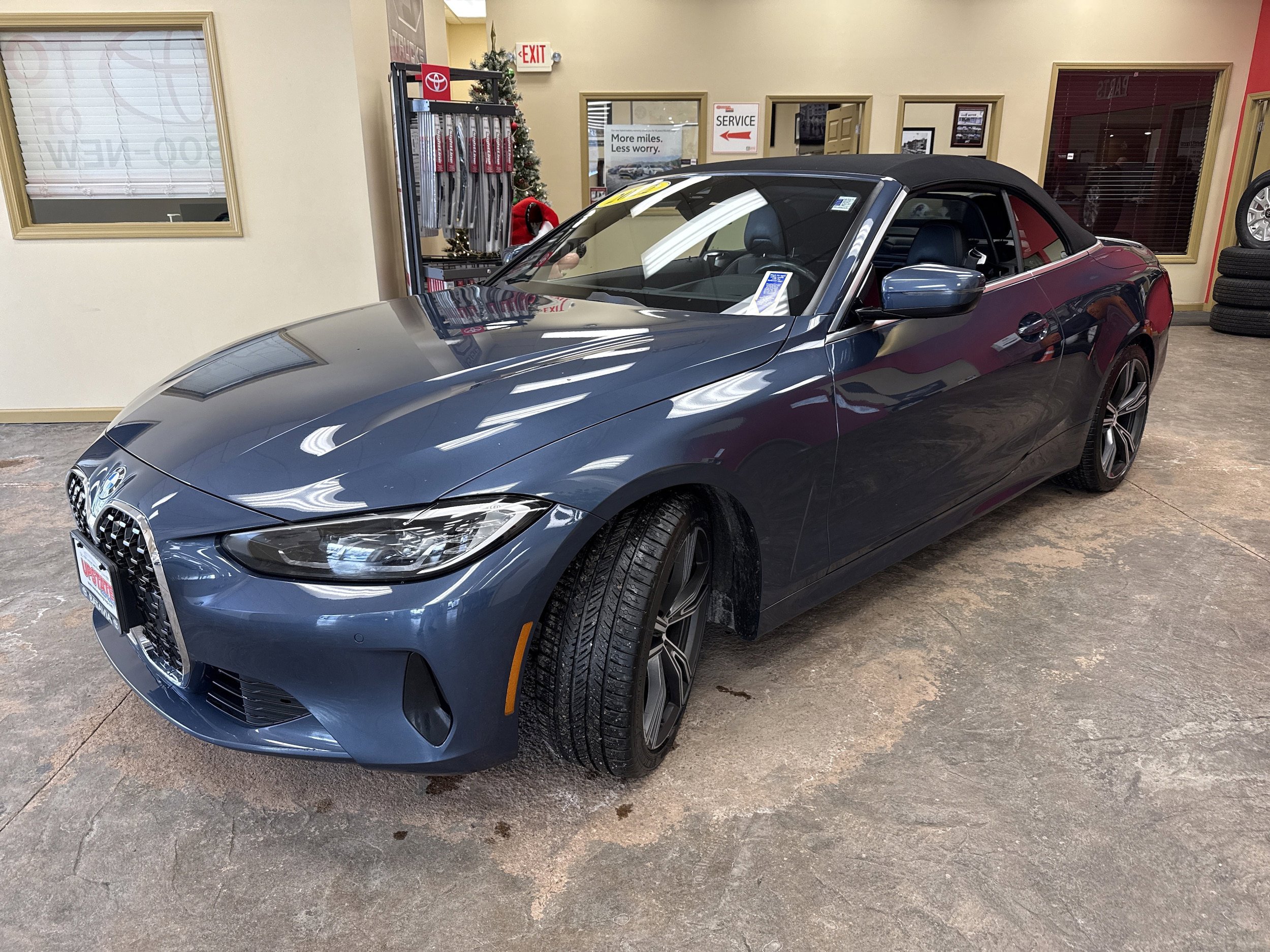 Used 2022 BMW 430i xDrive Convertible w/ Premium Package AWD/4WD image 4