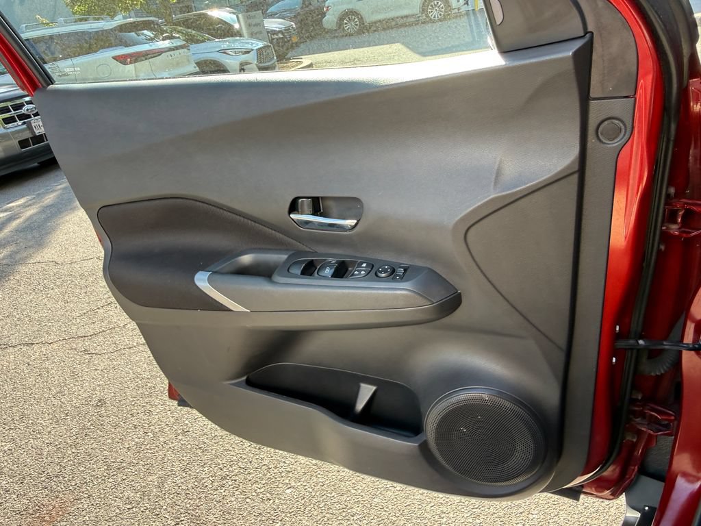 Used 2021 Nissan Kicks SV FWD image 24
