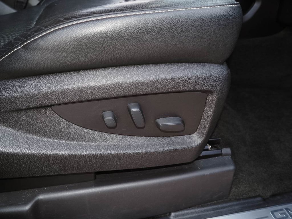 Used 2017 GMC Yukon XL SLT w/ Open Road Package image 21