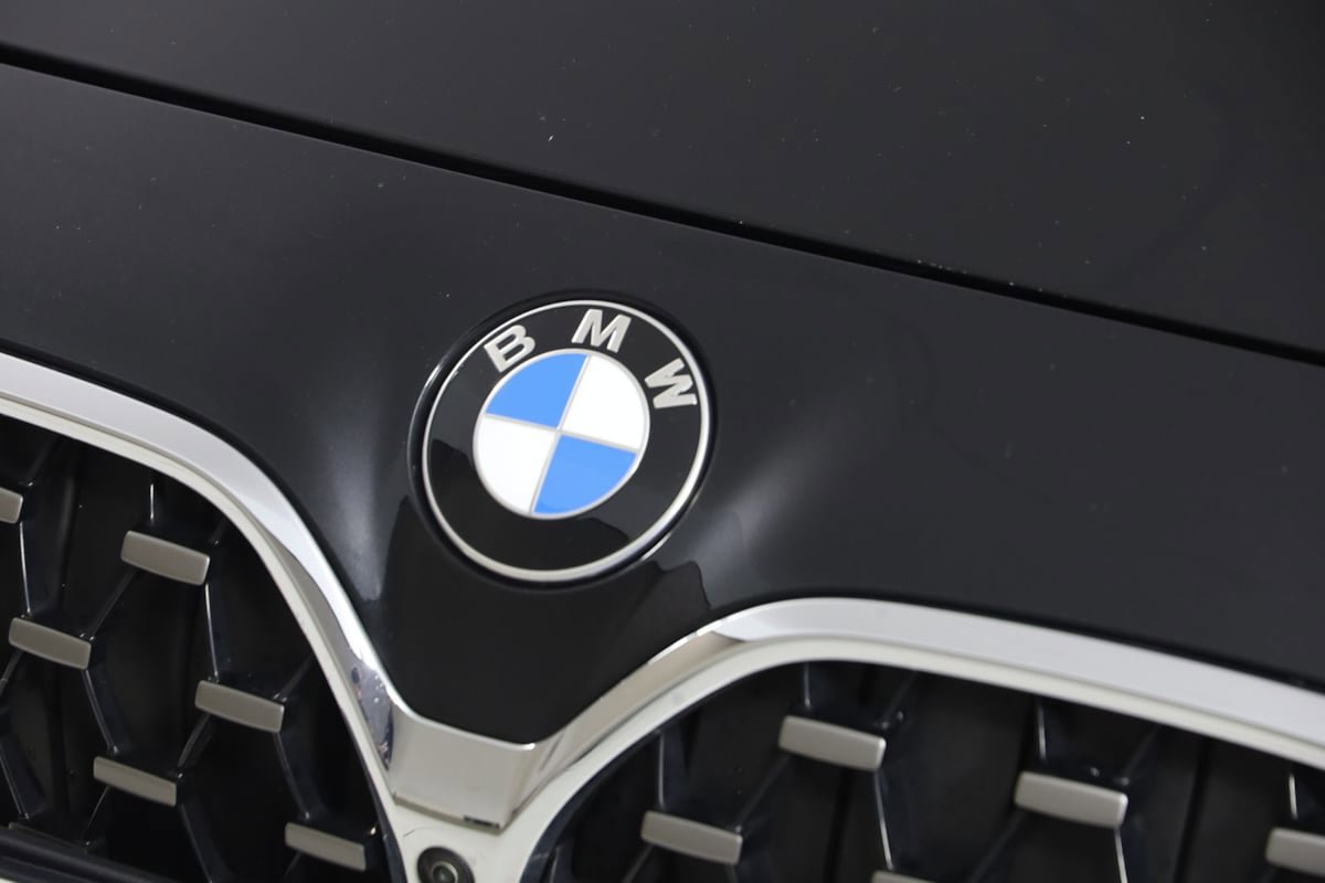Used 2023 BMW 430i xDrive Convertible w/ Premium Package image 18