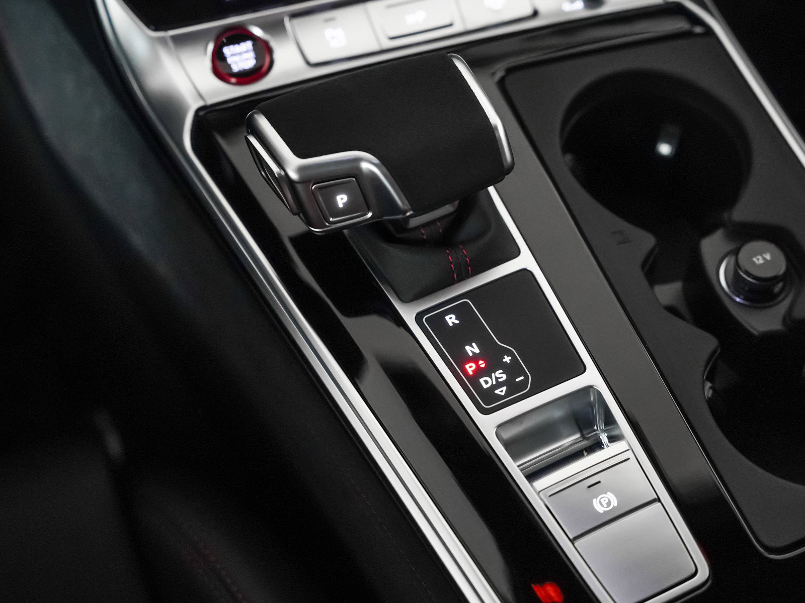 New 2025 Audi RS 6 performance image 18